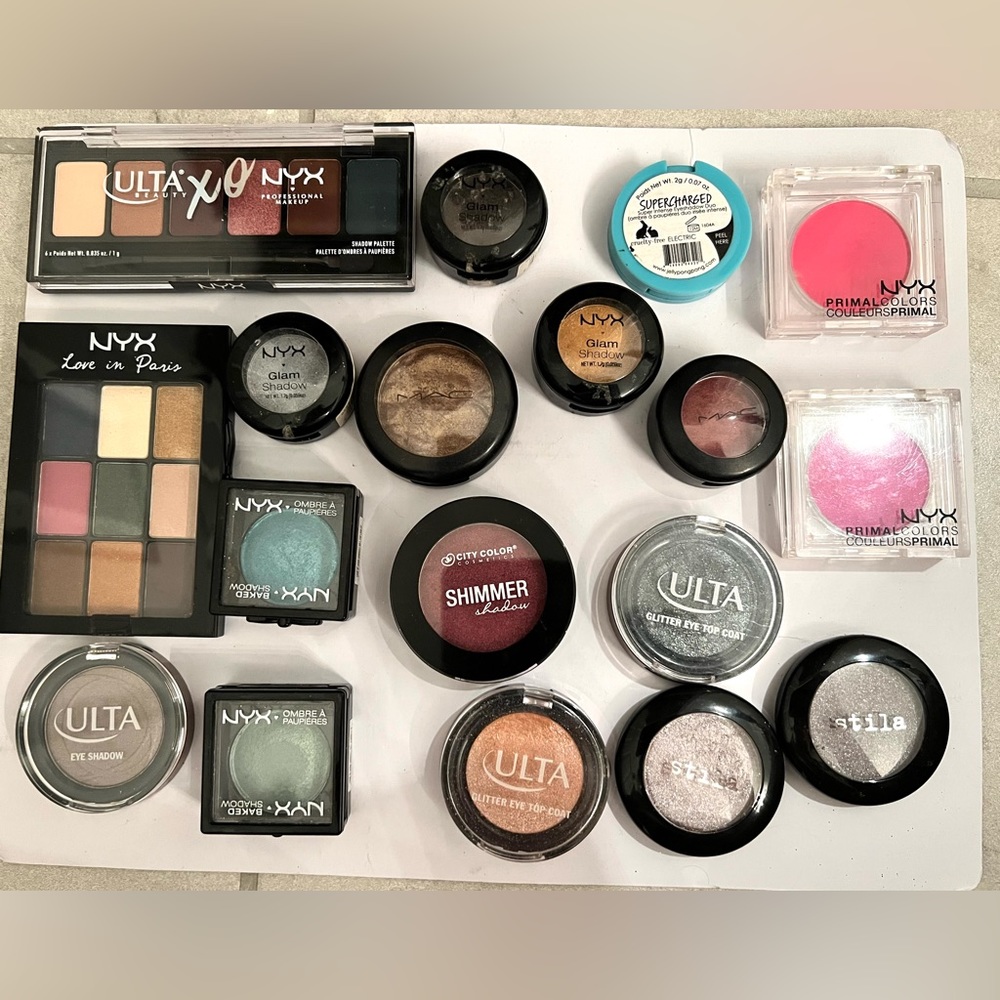 Eye Shadows